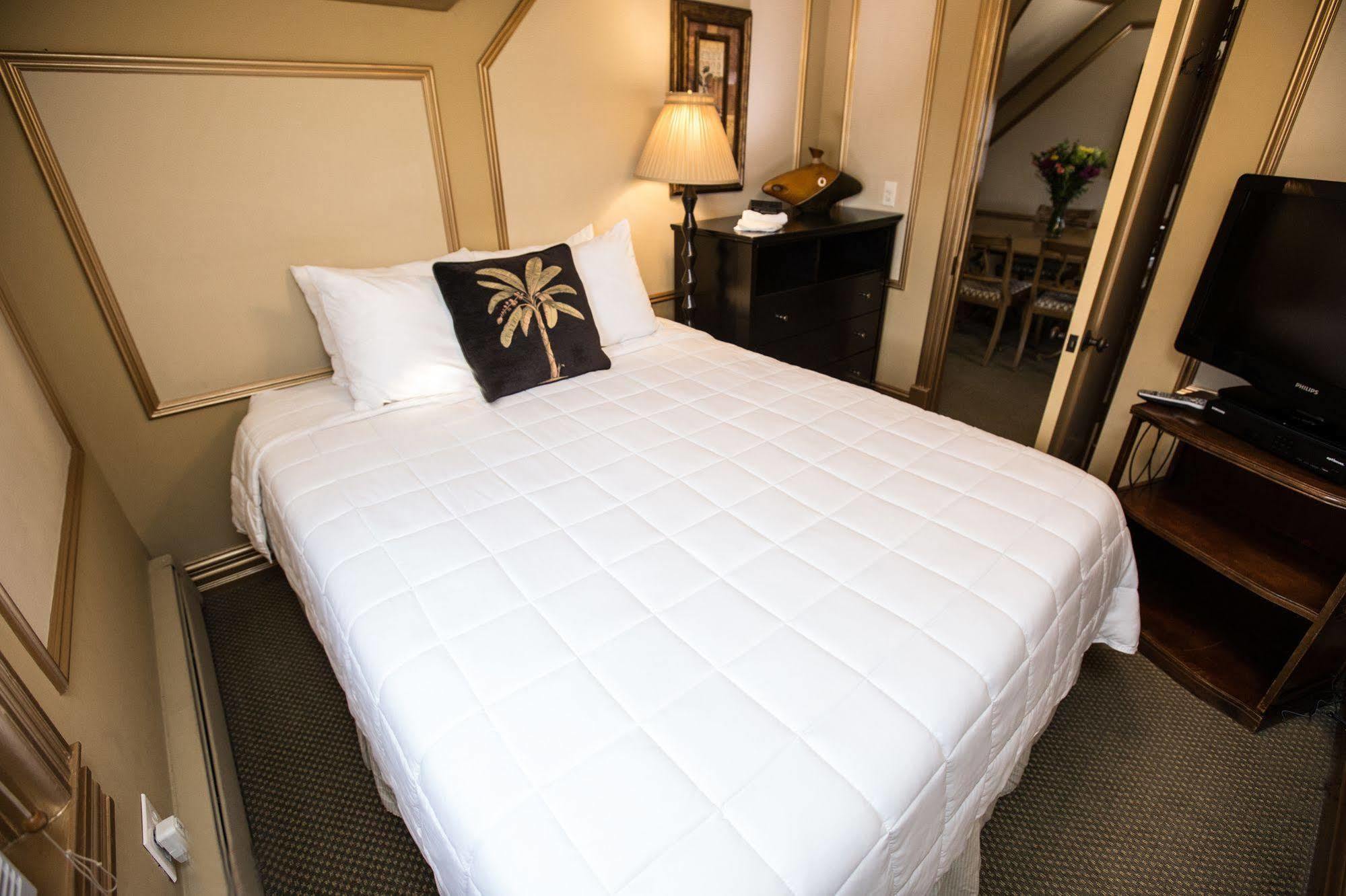 Ocean View Inn โอเชียนโกรฟ ภายนอก รูปภาพ