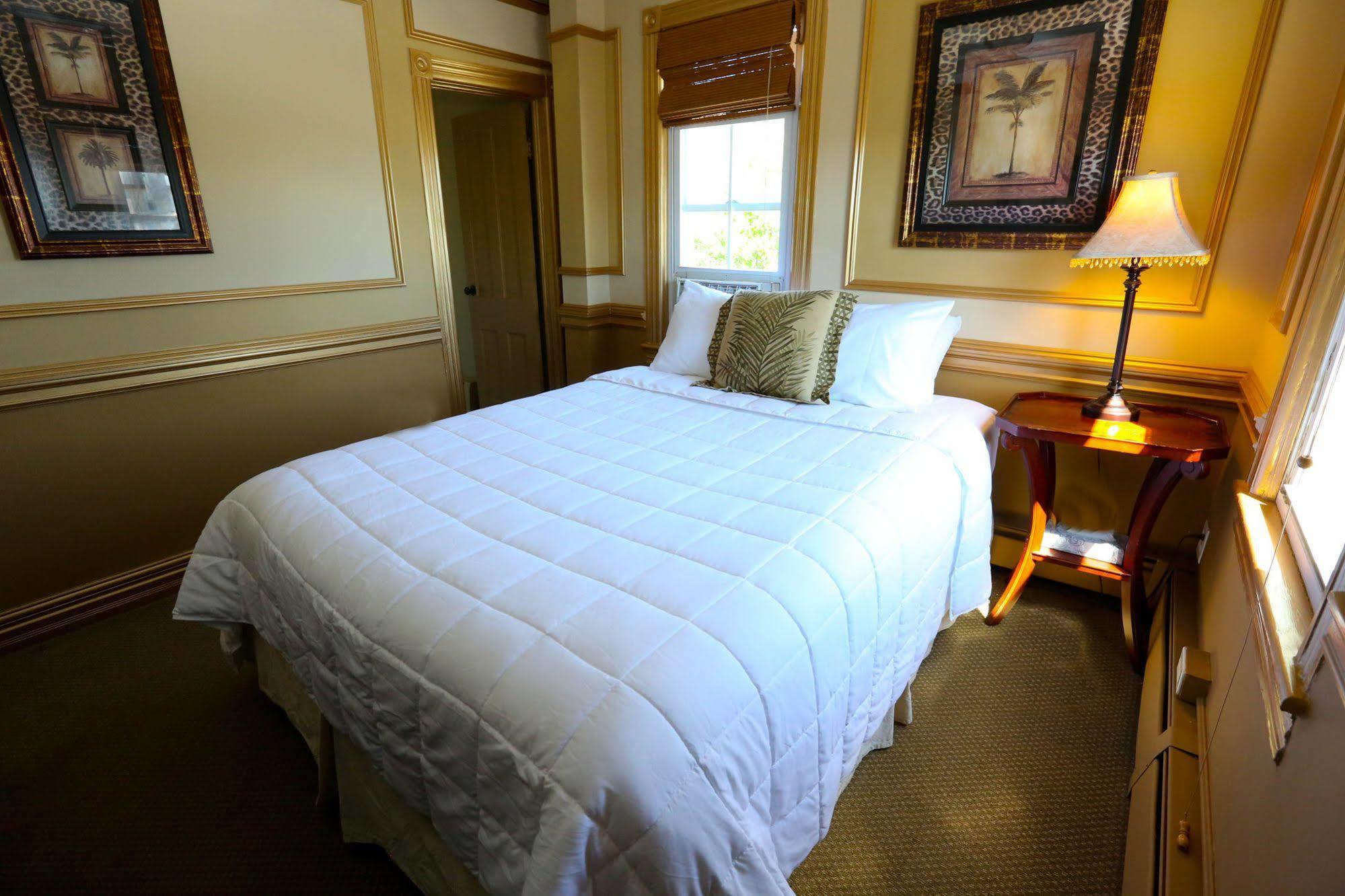 Ocean View Inn โอเชียนโกรฟ ภายนอก รูปภาพ
